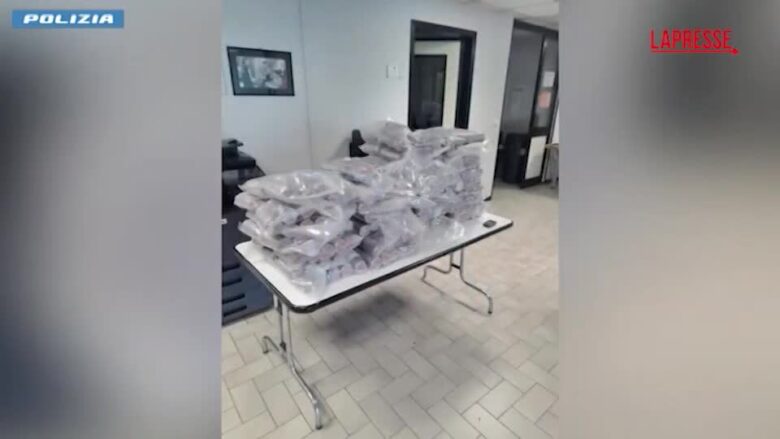 Bologna: su A14 ubriaco e con 176 kg di hashish nell'auto, arrestato