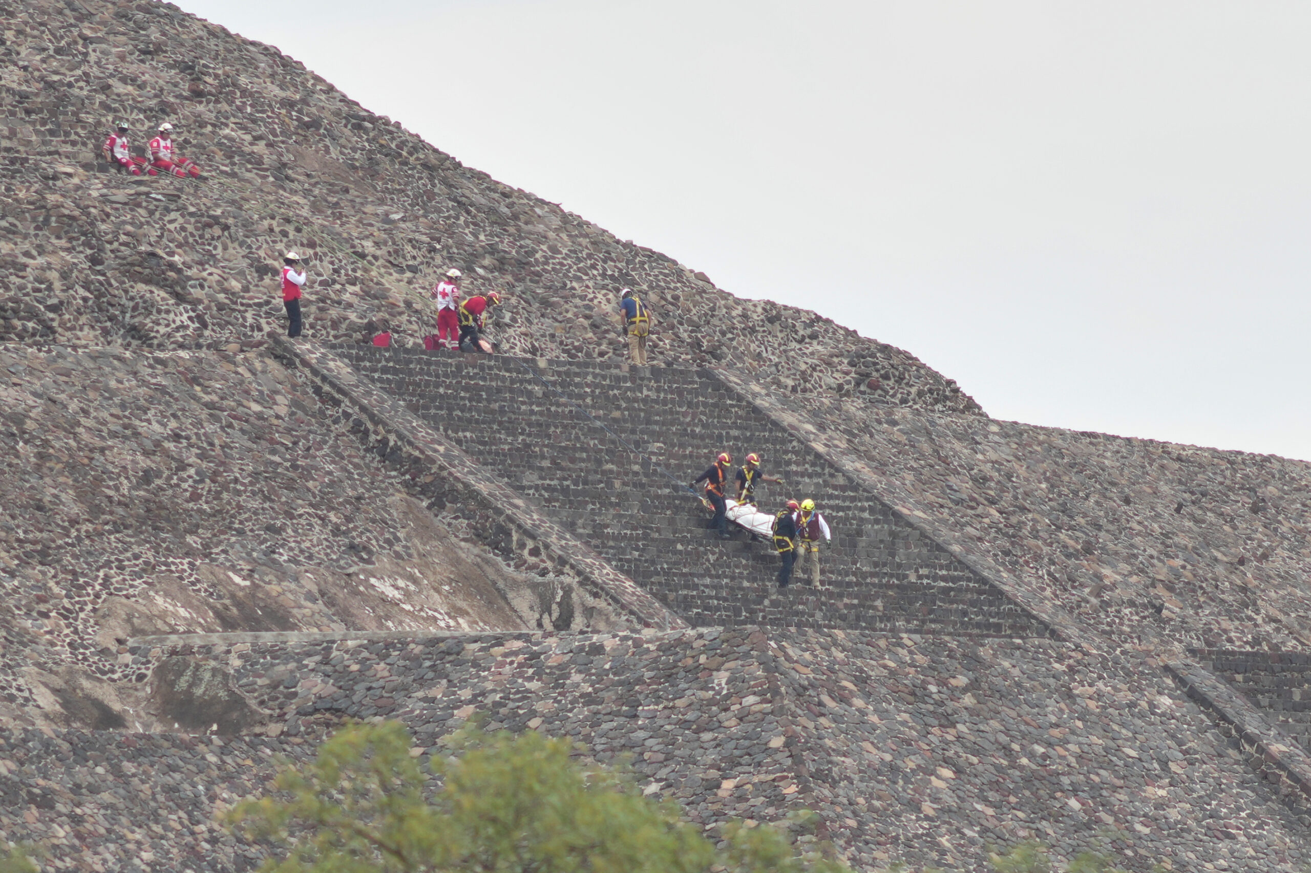 Messico, uomo spara in sito archeologico Teotihuacan: una donna morta e 13 feriti