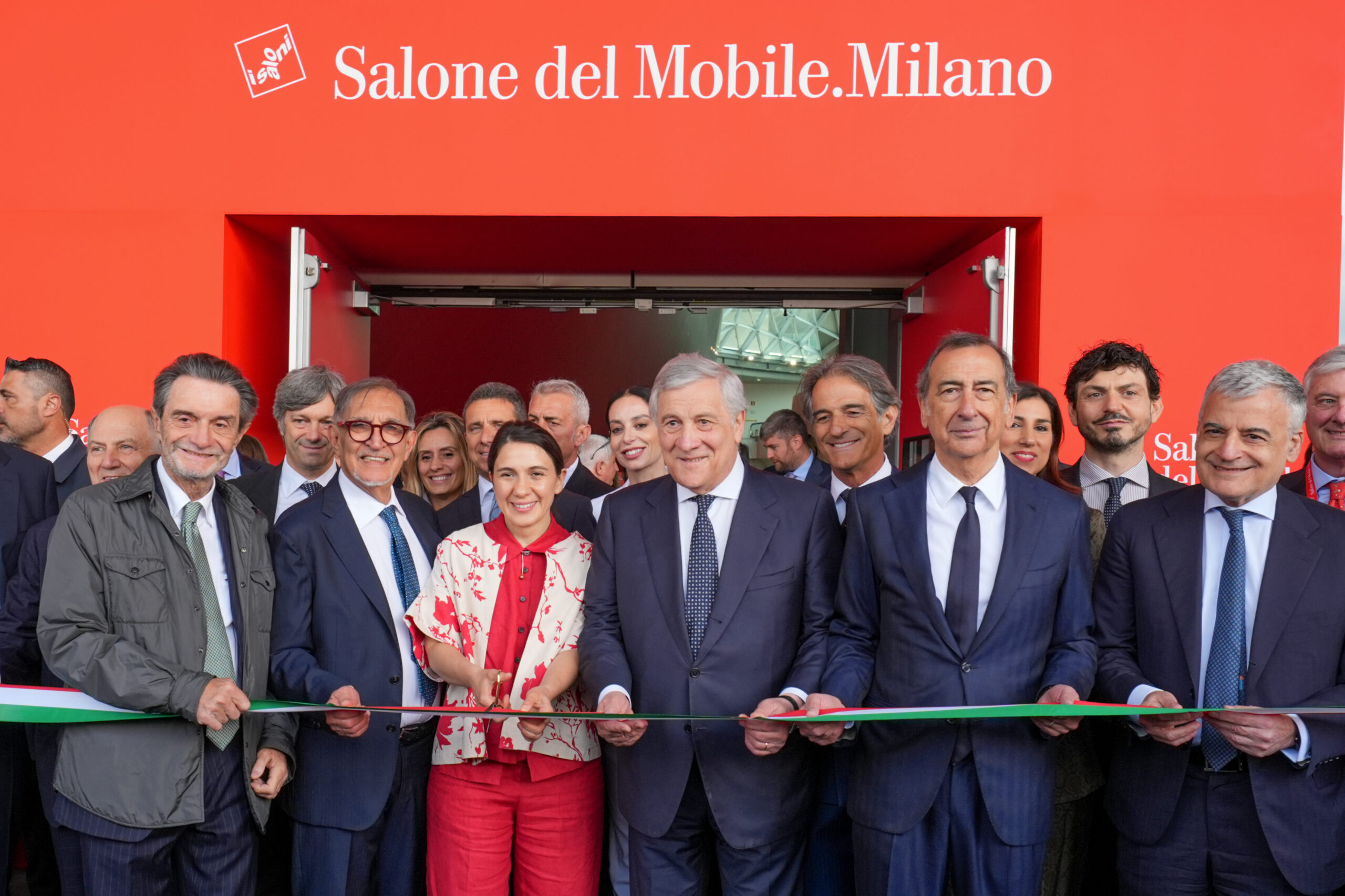 Salone del mobile 2026, oggi l’inaugurazione a Milano. Meloni: “Filiera fondamentale per il made in Italy”