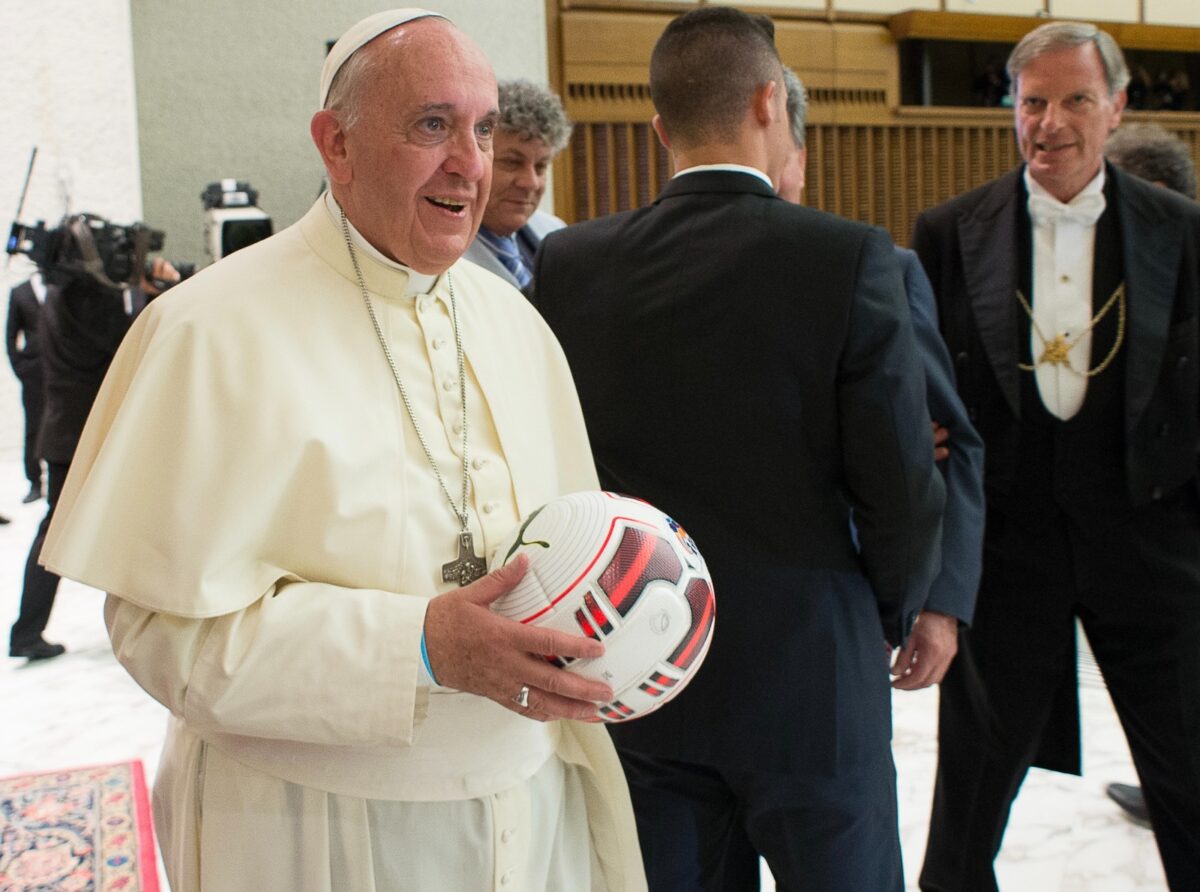 Galleria foto 'Papa Francesco, We Play for Peace: “Sua assenza è sentita anche nel calcio”' - foto 6
