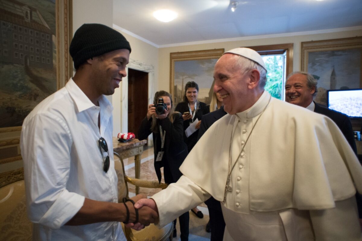 Galleria foto 'Papa Francesco, We Play for Peace: “Sua assenza è sentita anche nel calcio”' - foto 9