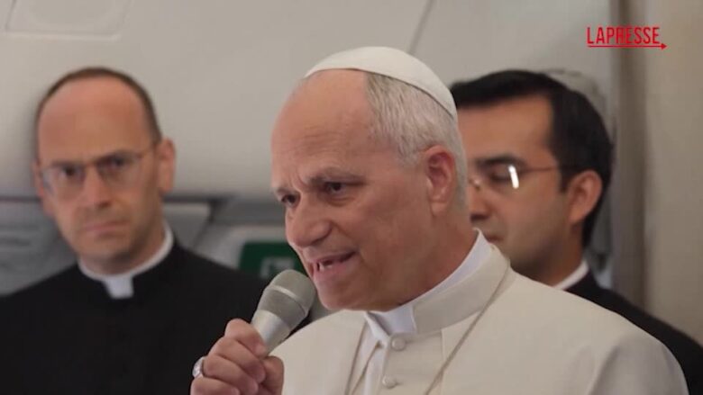 Iran, Papa Leone XIV: "Situazione molto complessa, dobbiamo incoraggiare il dialogo"