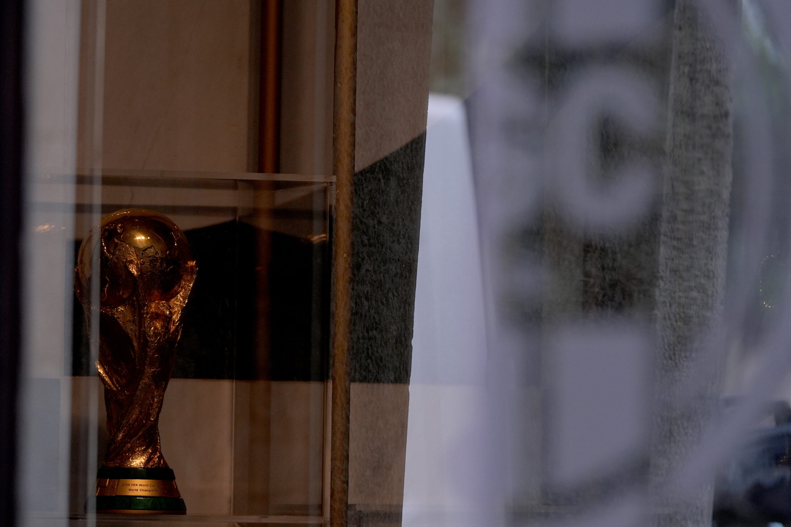 Italia ai Mondiali al posto dell’Iran, da Fifa a governo è coro di no