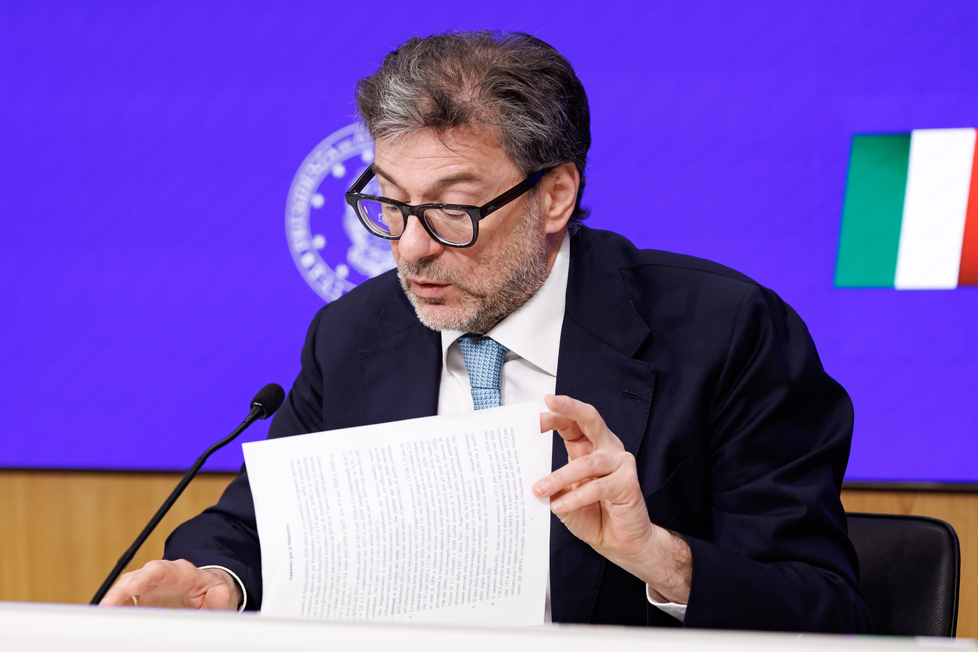 Documento di finanza pubblica, Giorgetti: “Rapporto deficit/Pil sotto la soglia del 3% entro quest’anno”