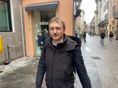 Delitto di Garlasco, sangue, pedali, orari: i nodi della revisione per Stasi