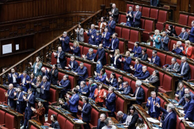 Dl Sicurezza 2026, salta il premio agli avvocati per i rimpatri: cosa prevede il testo