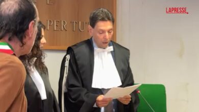 Neonati sepolti in giardino, Chiara Petrolini condannata a 24 anni e 3 mesi: la sentenza