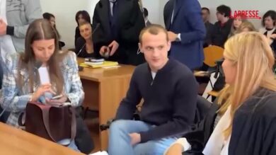 Neonati sepolti in giardino, Chiara Petrolini in aula a Parma: oggi le repliche e poi la sentenza