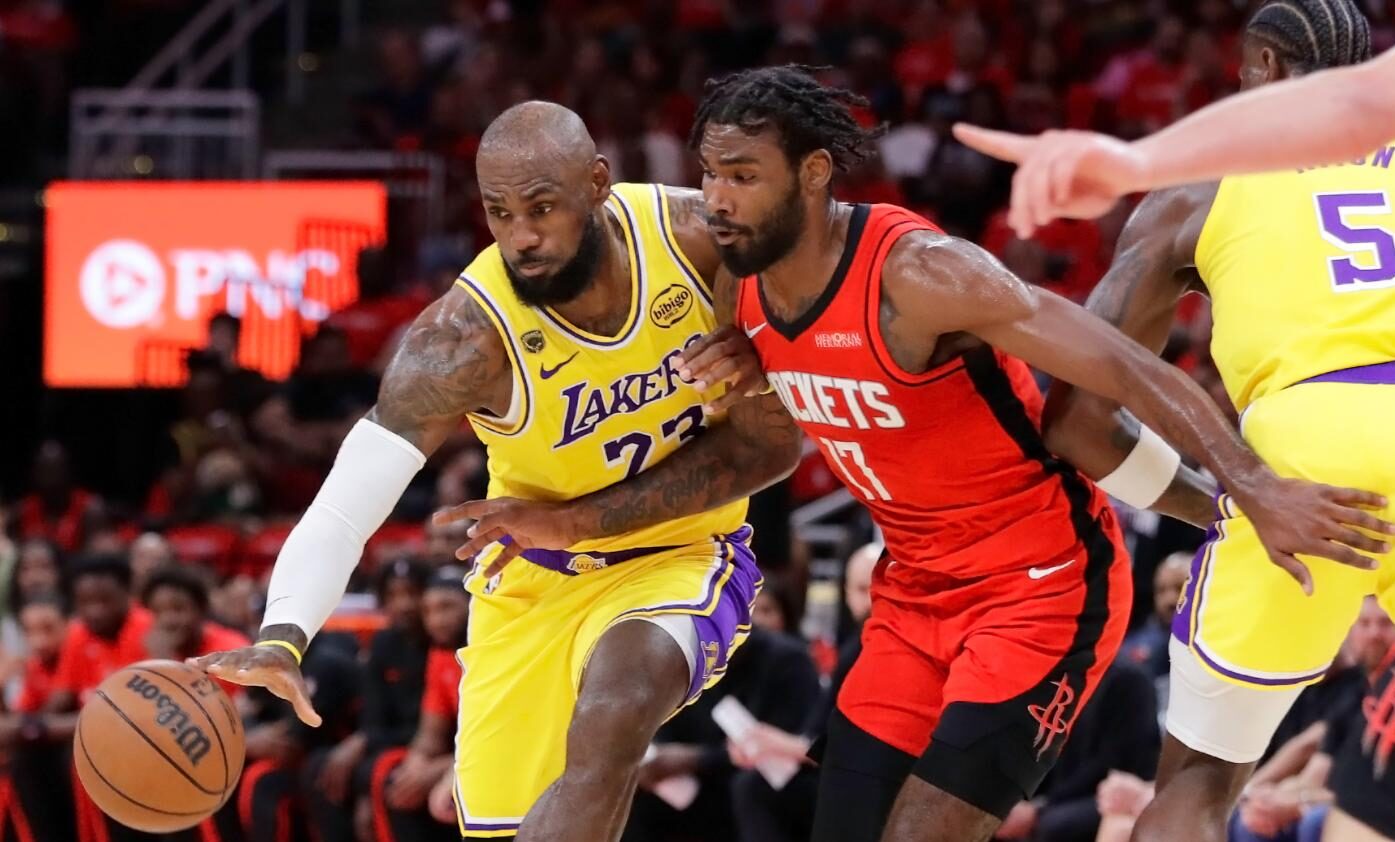 Nba, ai playoff LeBron trascina i Lakers contro Houston. Vincono Boston e San Antonio