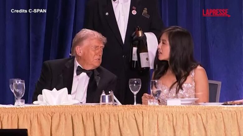Usa, spari durante la cena di Trump con i giornalisti: il momento dell’attacco
