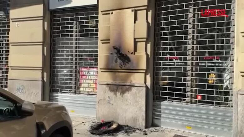 Torino, bruciata lapide partigiani nel quartiere Vanchiglia