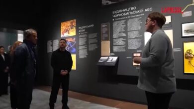 Kiev, Zelensky e Grossi alla mostra permanente su Chernobyl al Museo Nazionale