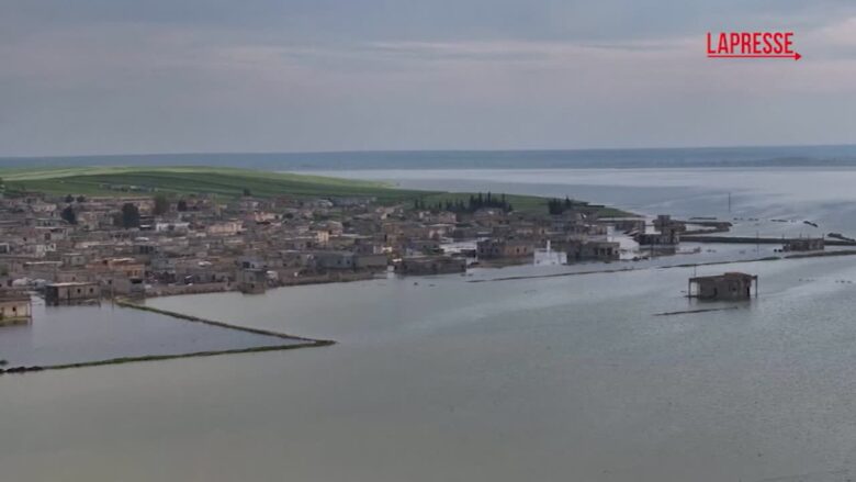 Siria, villaggi sommersi dopo l'innalzamento del livello delle acque della diga di Al-Siha