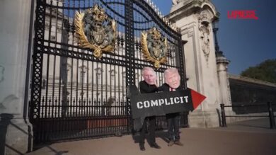 Londra, davanti a Buckingham Palace la protesta contro la visita di Re Carlo a Trump