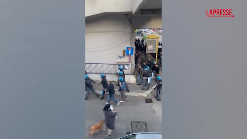 Roma: lo sgombero del centro sociale Laurentino 38