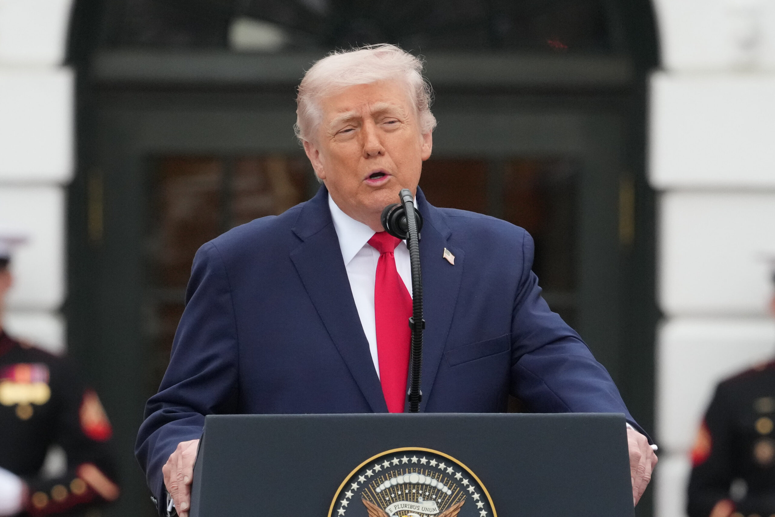 Iran, Trump: “Abbiamo sconfitto militarmente Teheran” – La diretta