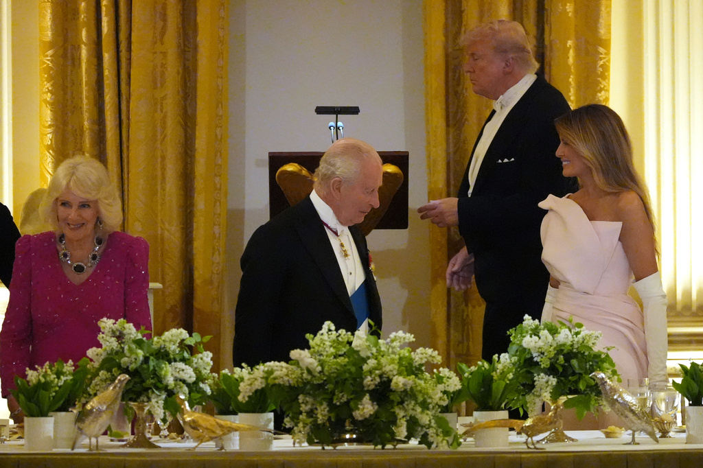 Galleria foto 'Re Carlo III e Trump alla cena di Stato: le foto del banchetto alla Casa Bianca' - foto 5