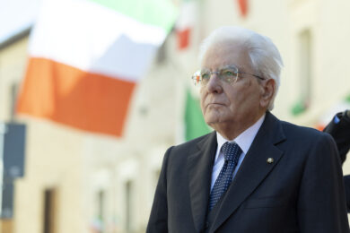 Mattarella: “Bersaglieri elemento cardine esercito, confermano altissima professionalità”
