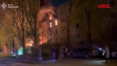 Ucraina, raid russo su Odessa: almeno 20 feriti