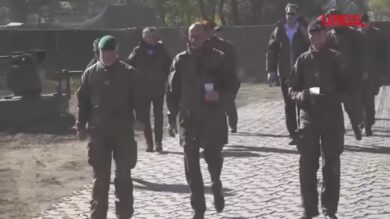 Germania, Merz visita il campo di addestramento di Münster