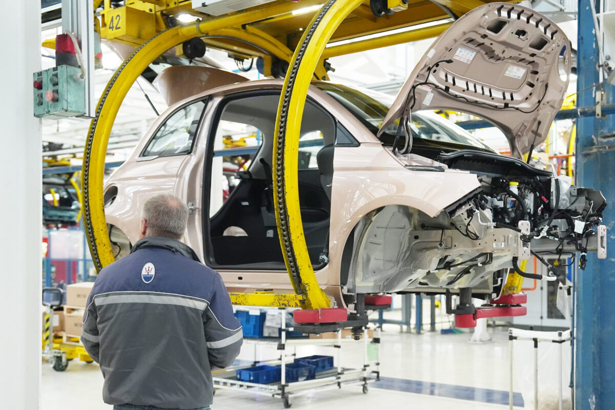 Pil, stime Istat: “+0,2% nel primo trimestre, +0,7% sull’anno”. L’inflazione corre: “+2,8% ad aprile”