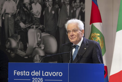 Primo Maggio, Mattarella: “Morti sul lavoro tributo inaccettabile, Paese vive di coesione sociale”