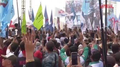 Indonesia, folla immensa alla marcia del 1° maggio: in piazza anche il presidente Prabowo Subianto