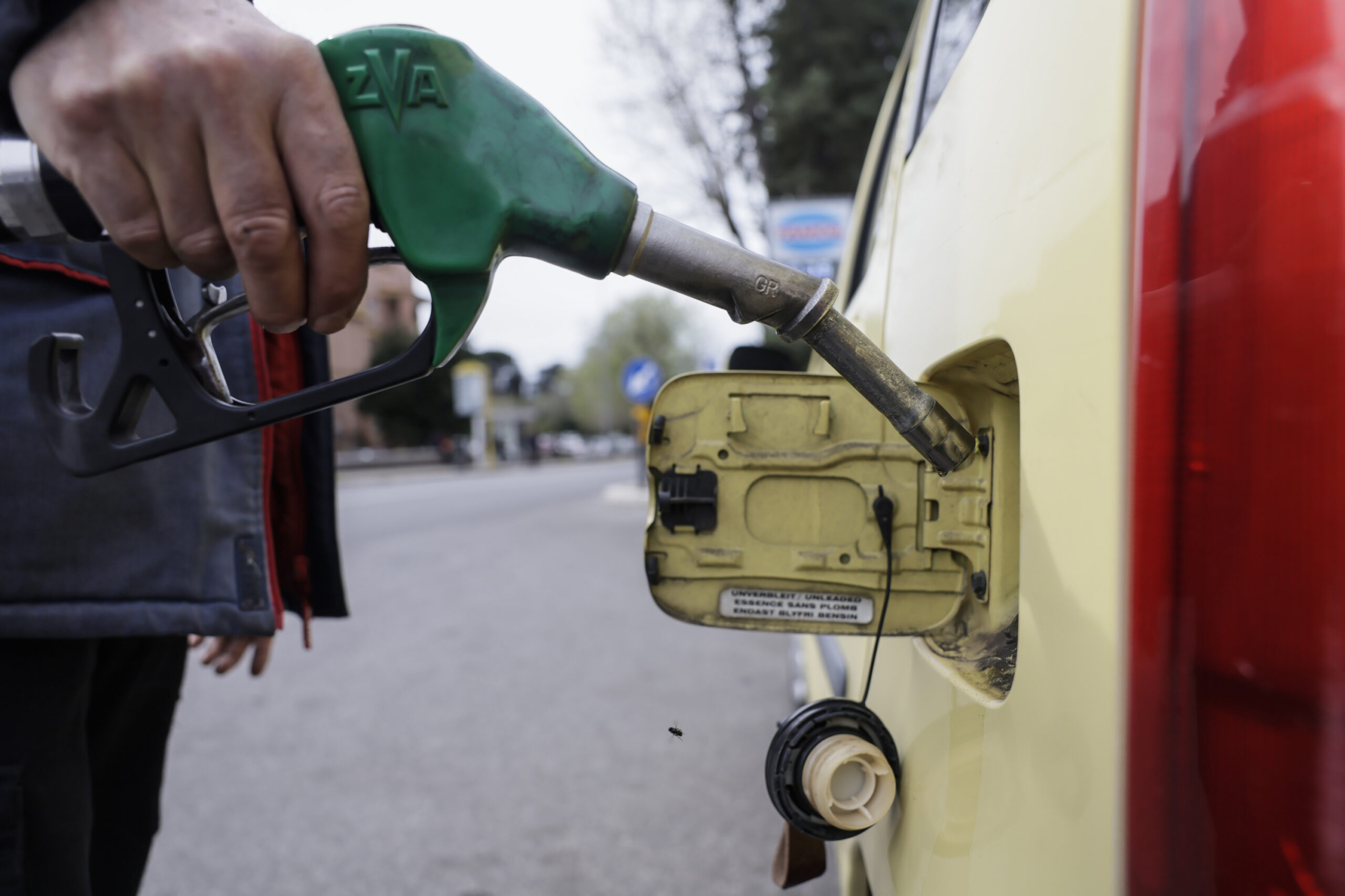 Carburanti, taglio accise prorogato fino al 22 maggio