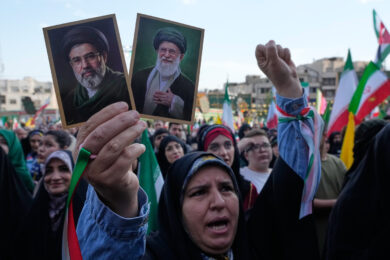 Iran, per Teheran la ripresa della guerra è probabile. Trump boccia la proposta e minaccia Cuba