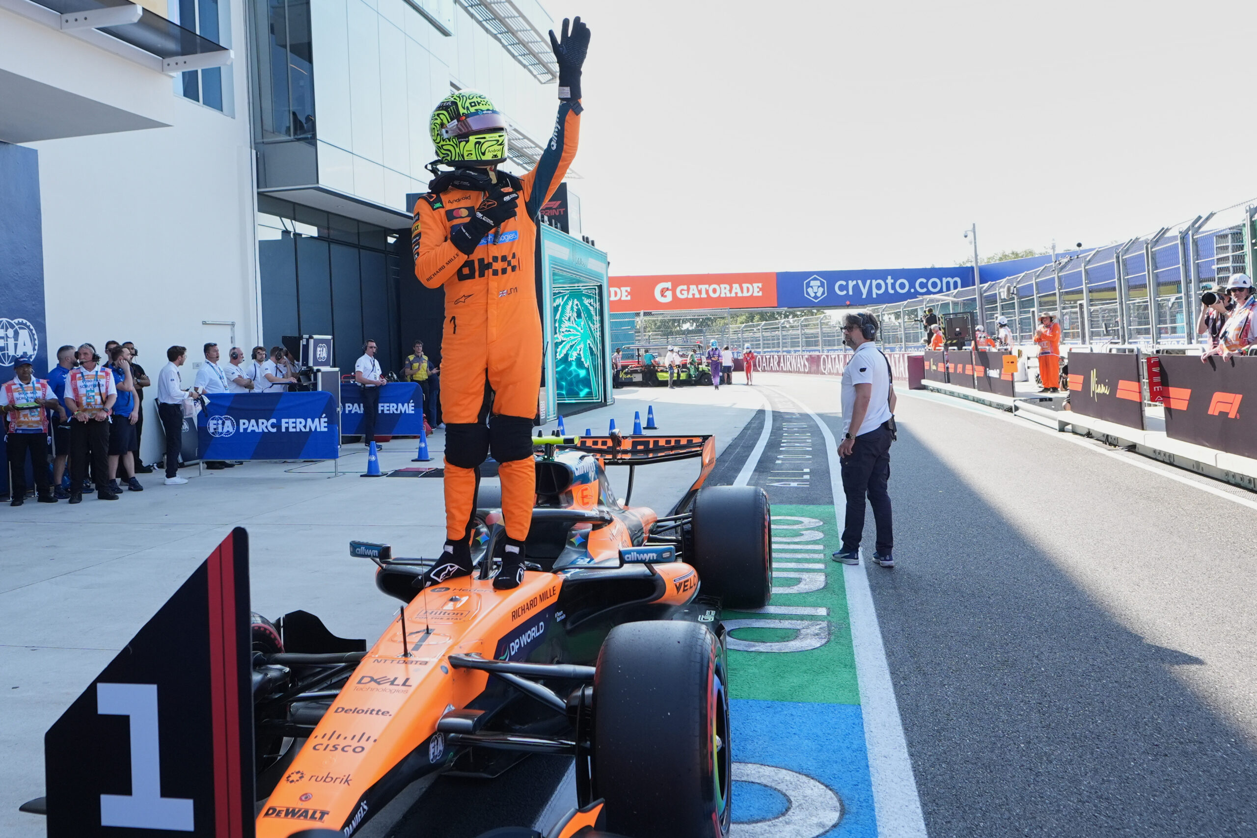 Formula 1, Gp Miami 2026: doppietta McLaren nella sprint, Norris su Piastri, terzo Leclerc