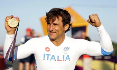 È morto Alex Zanardi: l’ex pilota di F1 aveva 59 anni. Martedì i funerali a Padova. Mattarella: “Amato per coraggio e resilienza”