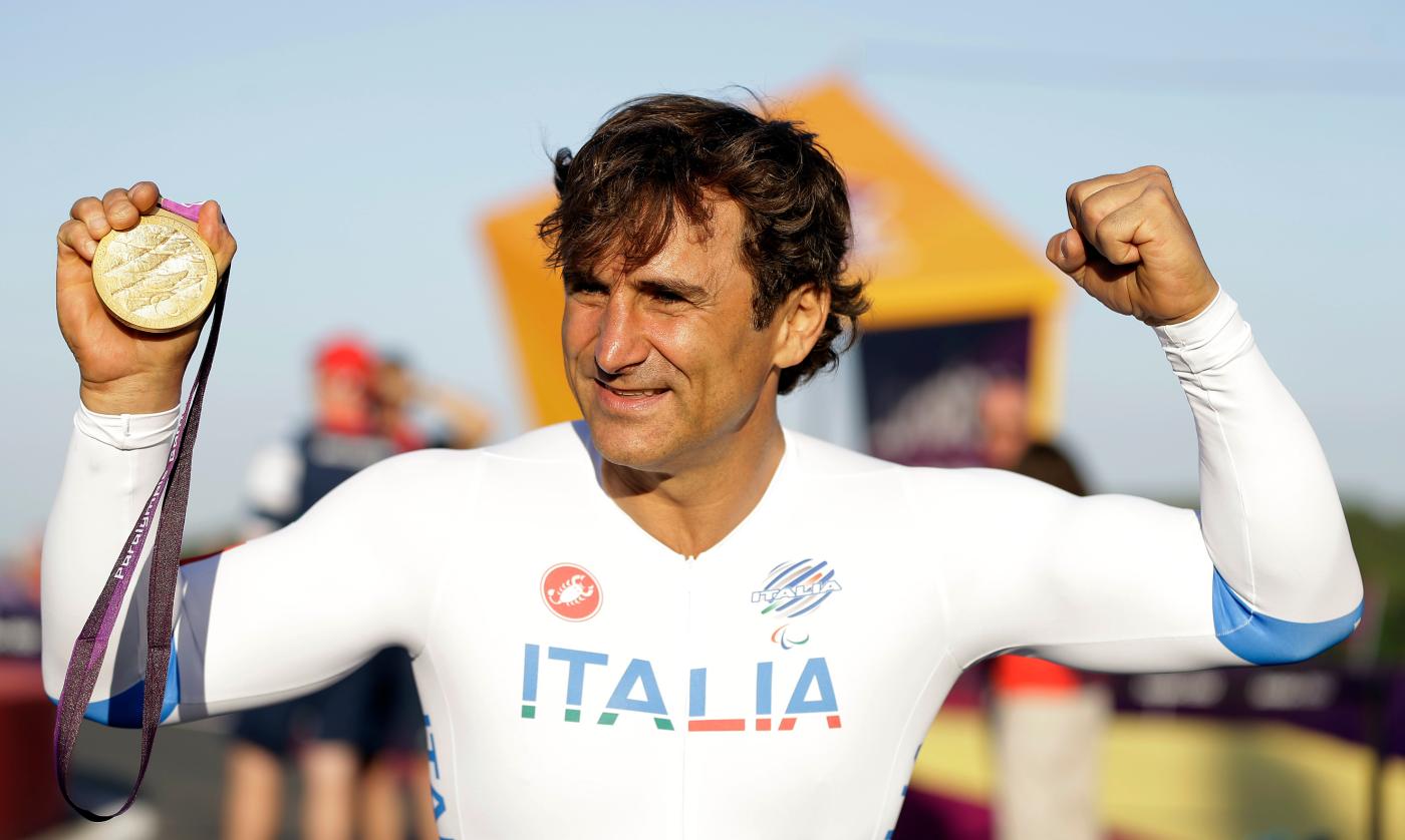 È morto Alex Zanardi: l’ex pilota di F1 aveva 59 anni. Martedì i funerali a Padova. Mattarella: “Amato per coraggio e resilienza”