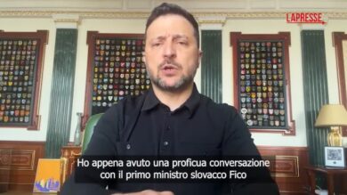 Ucraina, Zelensky sente Fico: "Apprezziamo che la Slovacchia abbia adottato misure pro Kiev"