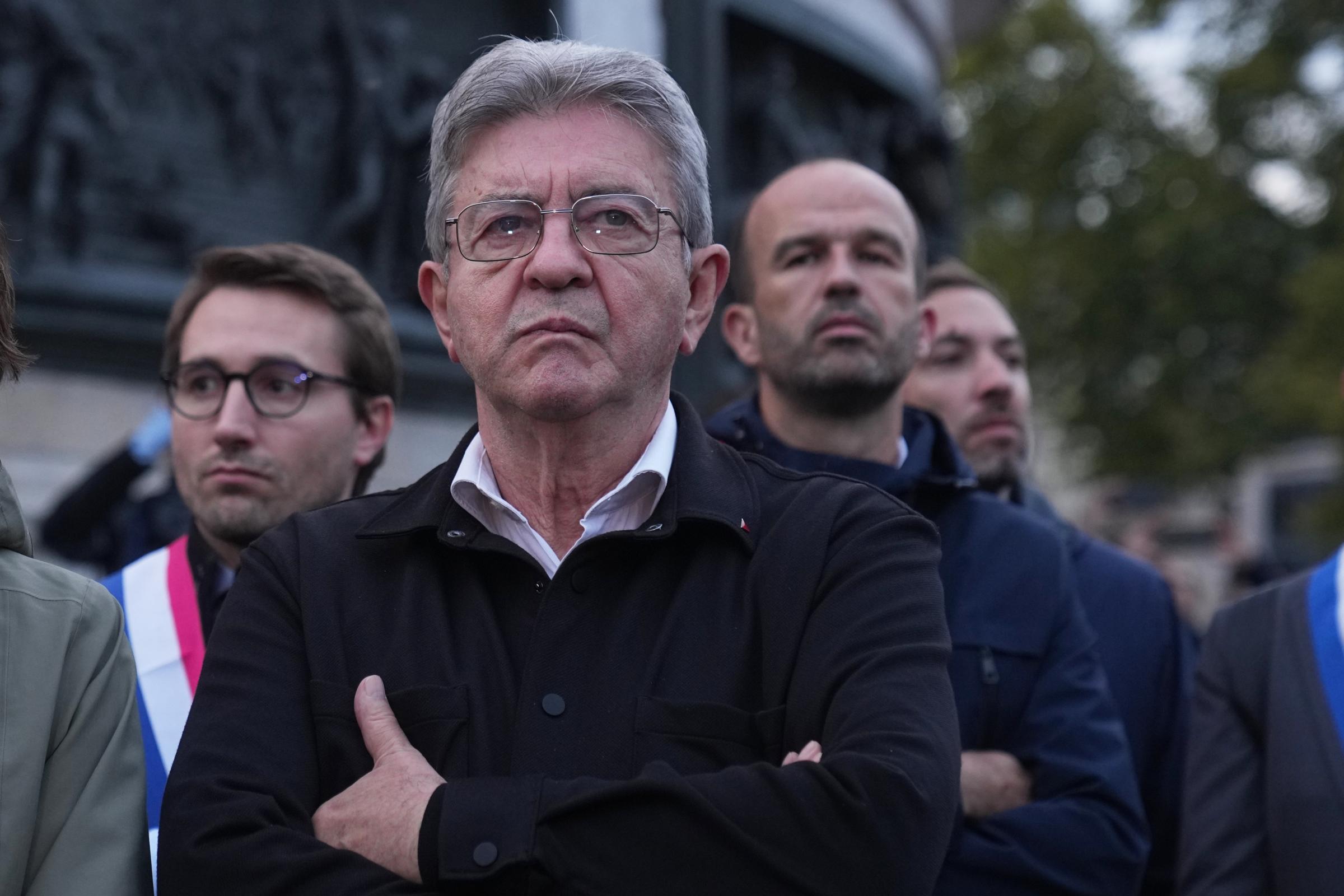 Francia, Mélenchon annuncia di essere candidato alle presidenziali