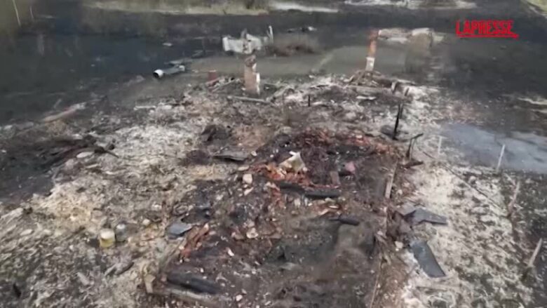Russia, un incendio distrugge 16 case in un villaggio nella regione di Tomsk