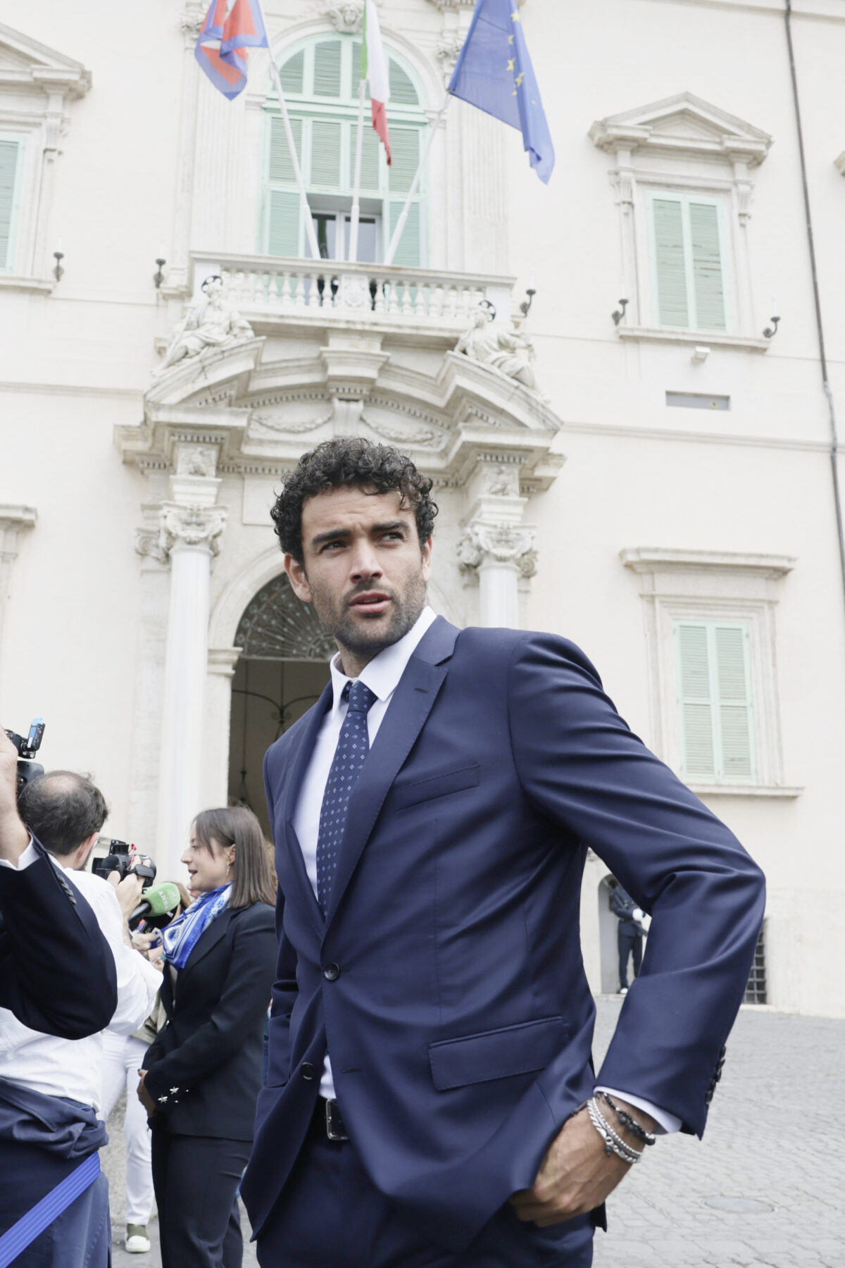 Mattarella riceve i tennisti azzurri: “Aspettiamo gli Internazionali, non solo per Sinner”. Poi l’omaggio a Zanardi