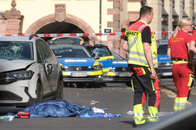 Germania, auto contro pedoni a Lipsia: due morti e tre feriti gravi. Arrestato il conducente