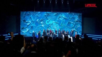 UE, i leader europei scattano la foto di famiglia al vertice della Comunità politica europea in Armenia