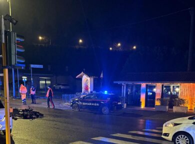 Forlì, schianto in auto: morte due ragazze e una è grave