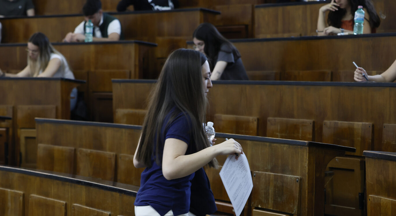 Test per Medicina, il Consiglio di Stato respinge gli appelli sul semestre aperto: “Non è illogico”