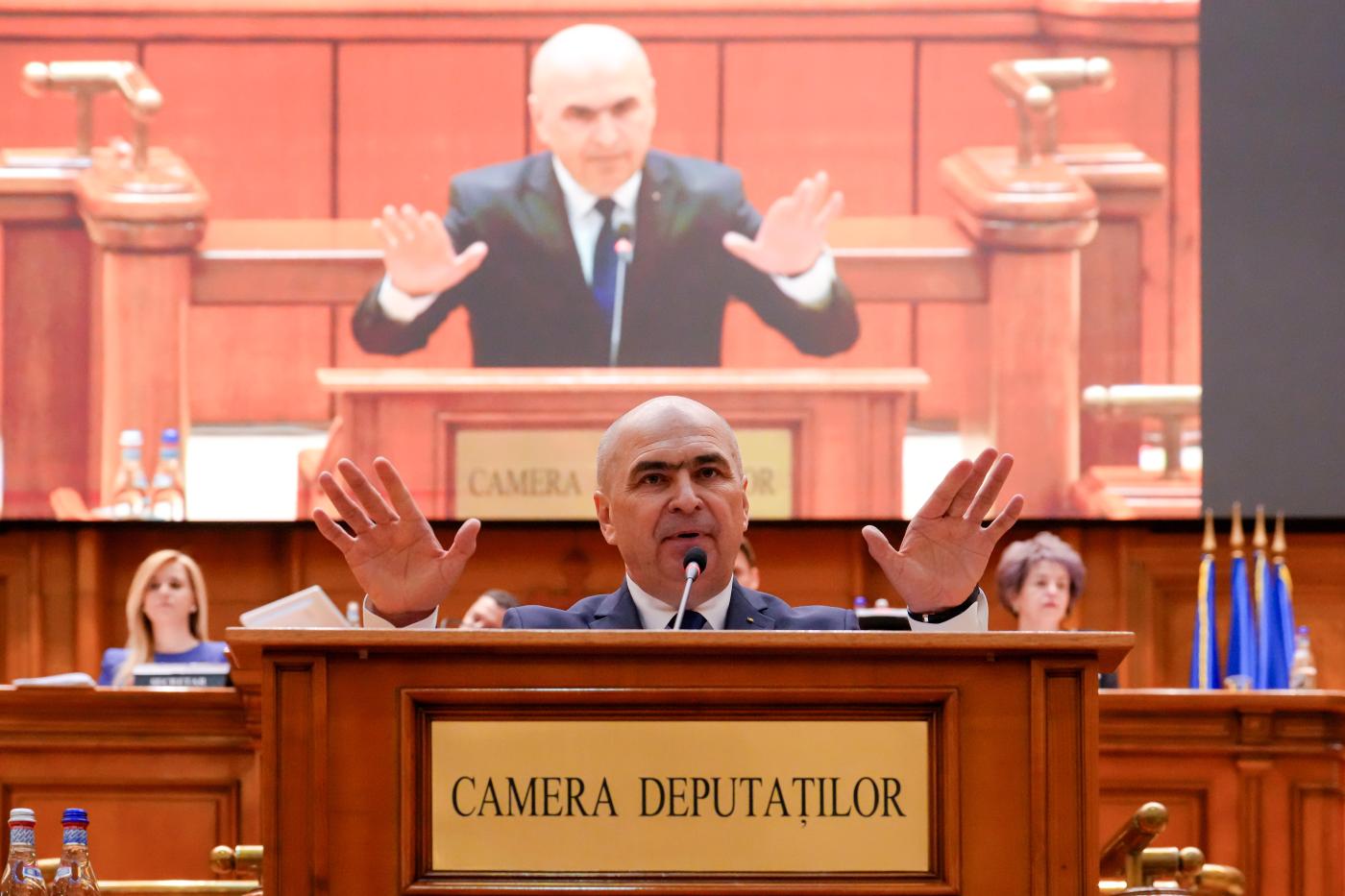 Romania, cade il governo: il Parlamento vota la sfiducia
