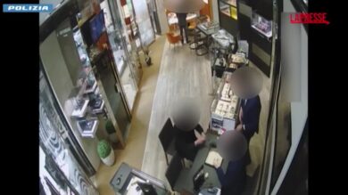 Roma, arresti per rapine in gioiellerie: la banda in azione