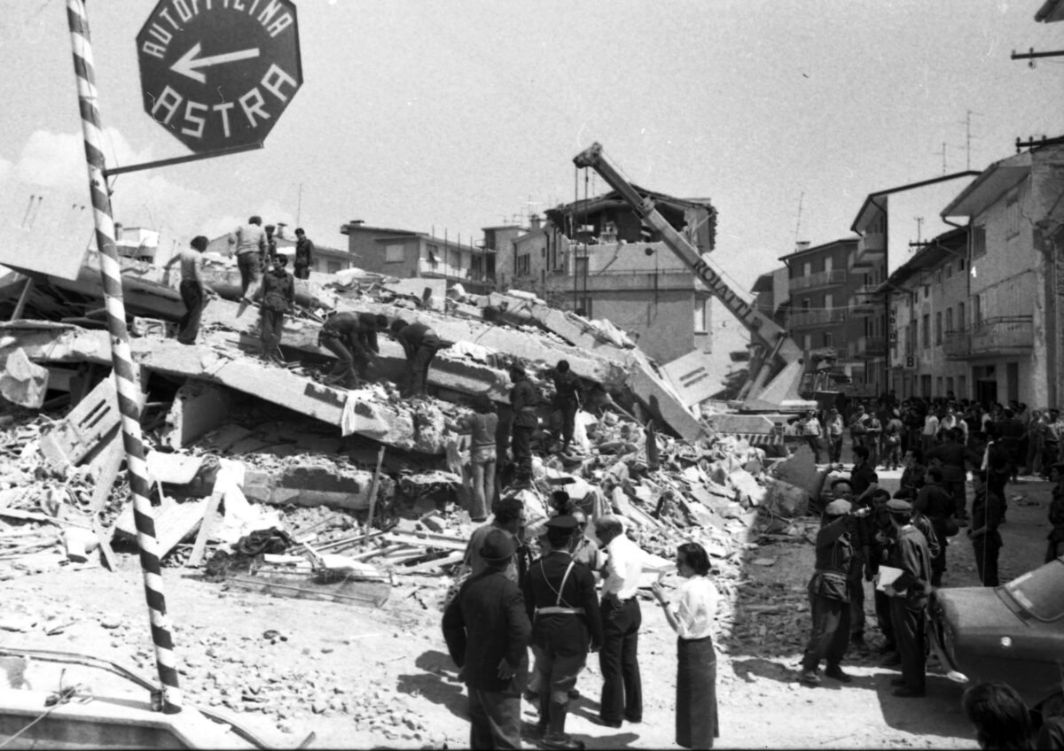 Terremoto Friuli 1976, 50 anni fa il disastro che segnò l’Italia – Le foto storiche
