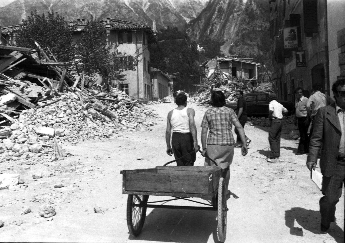 Terremoto Friuli 1976, 50 anni fa il disastro che segnò l’Italia – Le foto storiche
