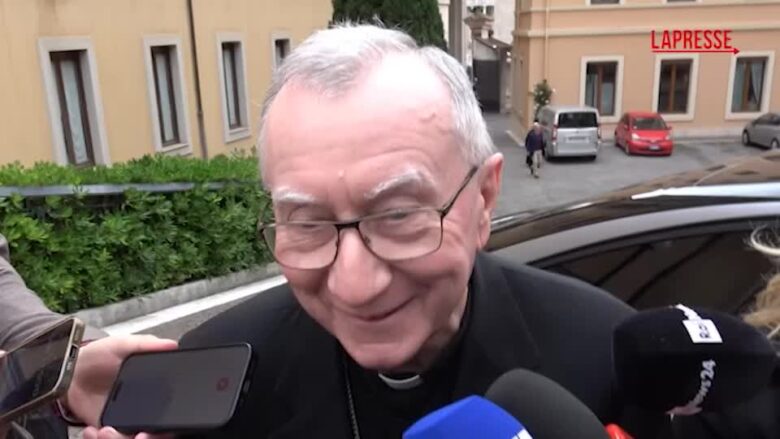 Trump, Parolin: “Parole su Iran non corrette. Papa fa il Papa, un po’ strani questi attacchi”