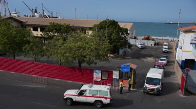 Hantavirus, Oms: 8 casi sospetti e 3 confermati sulla nave. Attraccherà sabato alle Canarie
