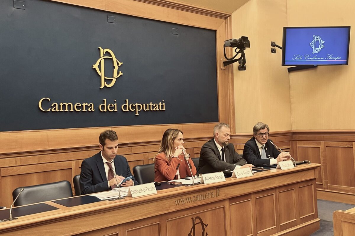 Sangue, donazioni in calo e urgenza di parlare ai giovani 