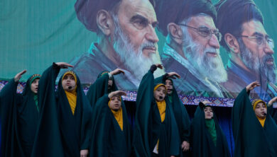 Iran, Teheran: “Gli Usa hanno violato il cessate il fuoco. Risponderemo” – La diretta