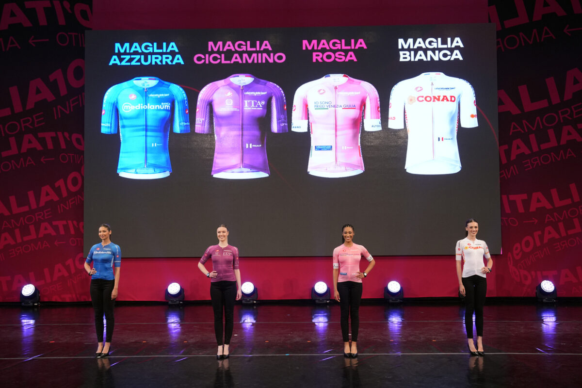 Giro d’Italia 2026 al via oggi in Bulgaria, partecipanti e favoriti