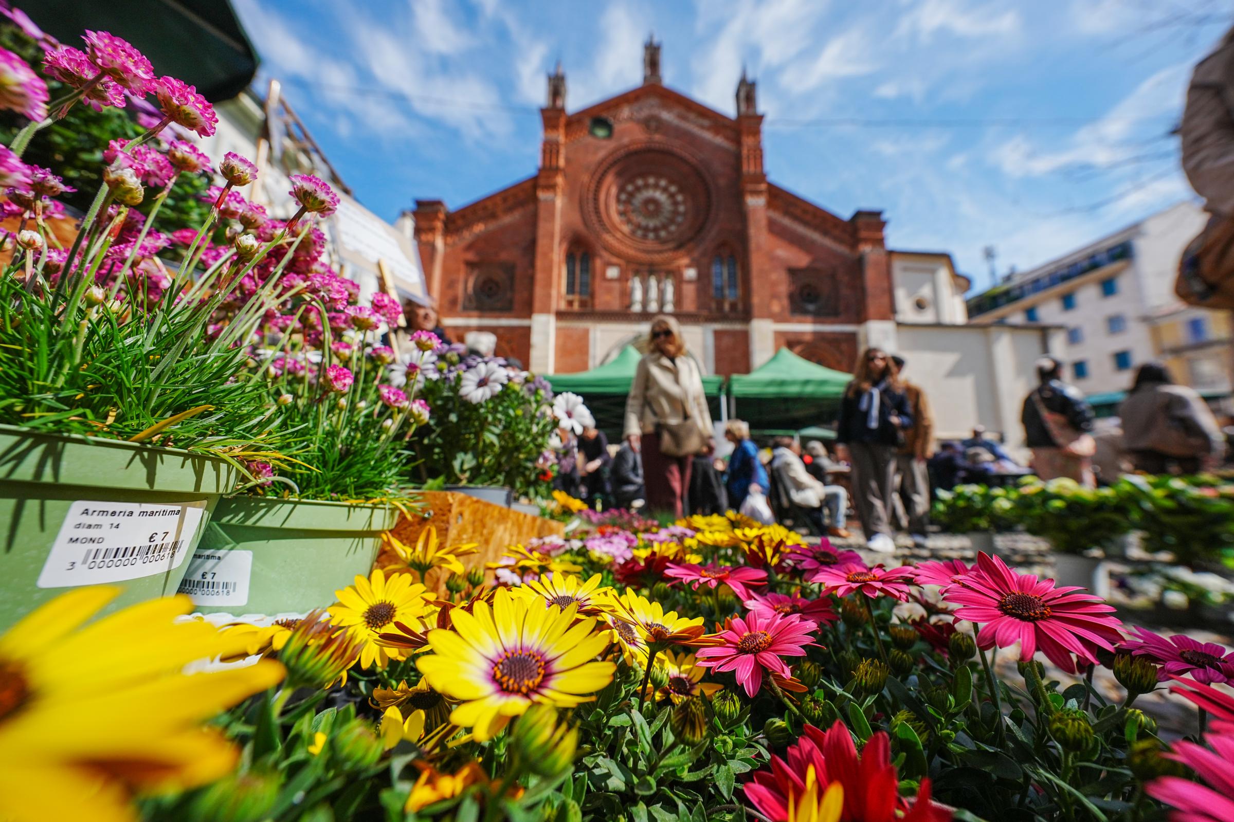 Festa della mamma 2026, ecco cosa regalano gli italiani